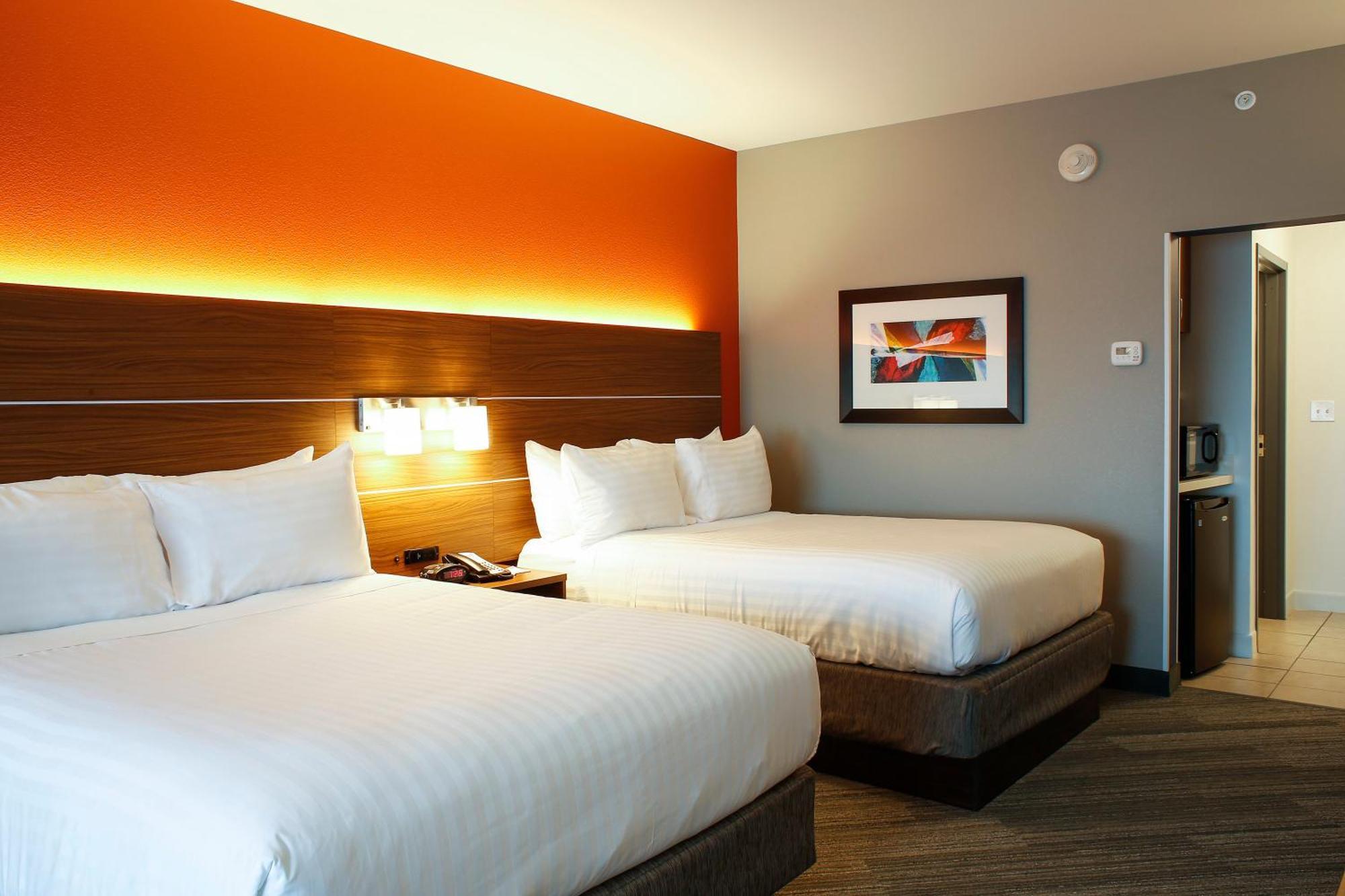 Holiday Inn Express & Suites Downtown Louisville By Ihg Exterior foto
